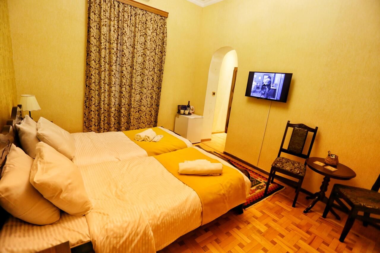 Отель Sanapiro Hotel Кутаиси