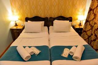 Отель Sanapiro Hotel Кутаиси Двухместный номер Делюкс с 1 кроватью или 2 отдельными кроватями и видом на реку-21